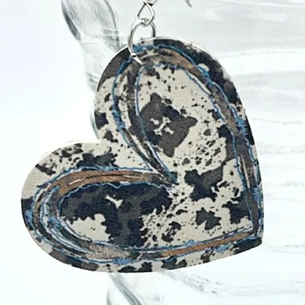 COW PRINT Heart Shaped Earrings - Picture 2 of 2